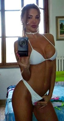 Amazing girl next door pic